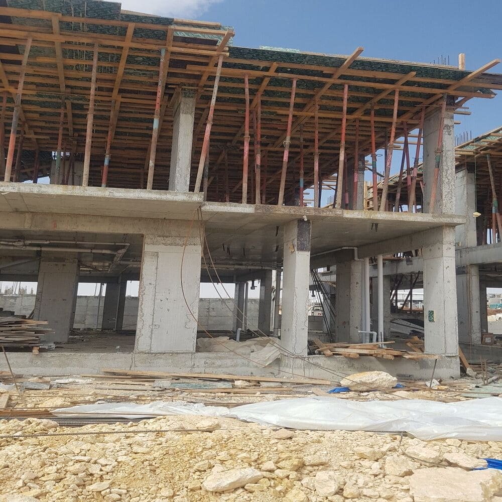 مقاول في الرياض